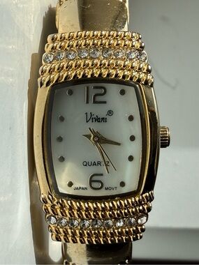 Vivani Gold Tone Rhinestone Cuff Bangle Quartz Watch Japan Vintage Chic